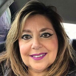 Meet your Posher, Debbie